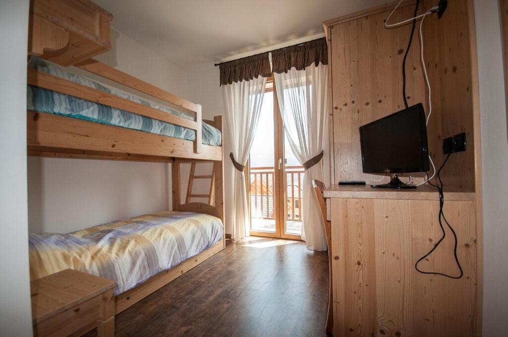 B&B Ledro AFFITTACAMERE Mezzolago Habitación foto